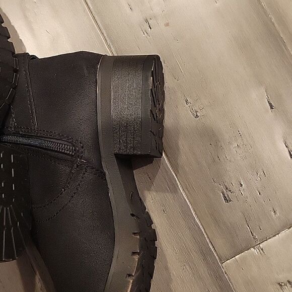 WOMAN Stonecrop Knee Boots - Picture 3 of 5